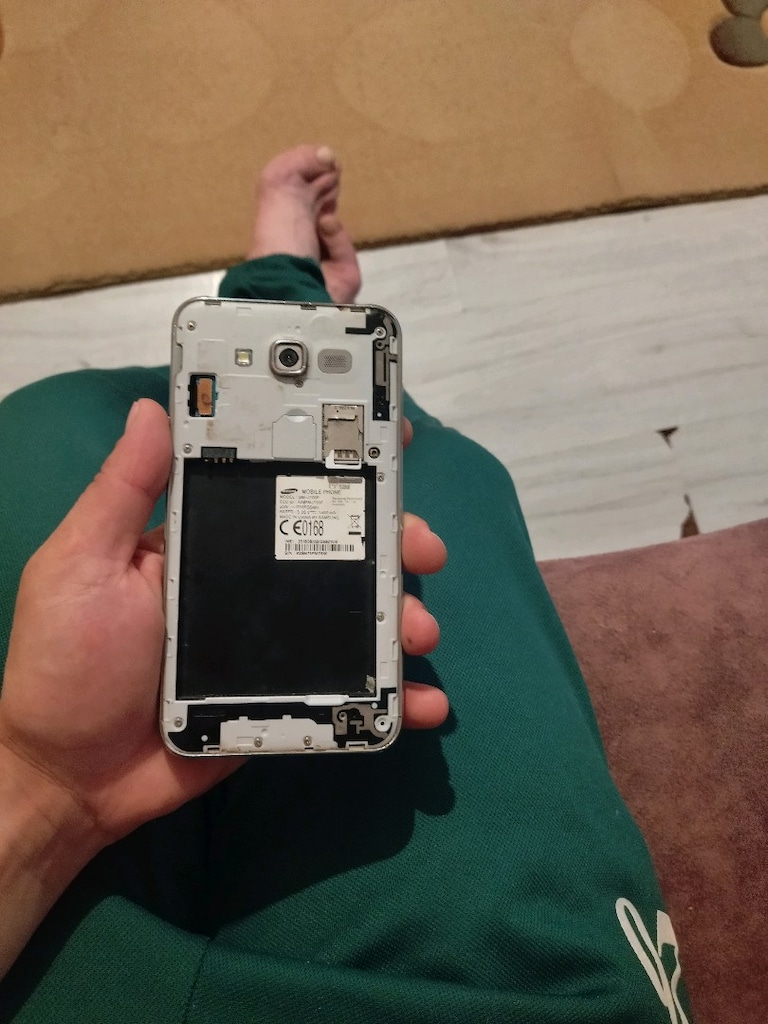 Samsung Galaxy j7 - 2
