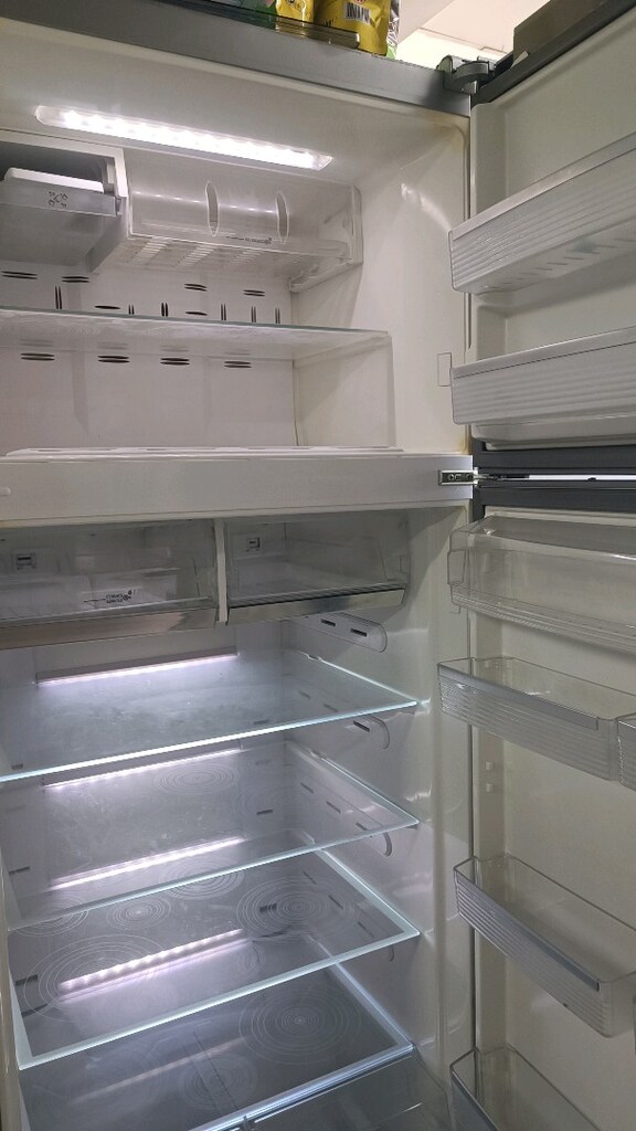Vestel 630 litre siyah cam nofrost buzdolabı - 3