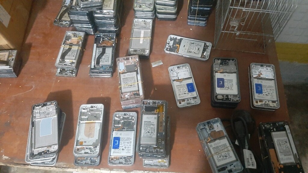 samsung kırık bataryali ekranlar - 2