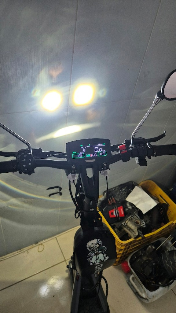 ONVO RX5 7 AYLIK 486 km de 2400 watt scooter - 5