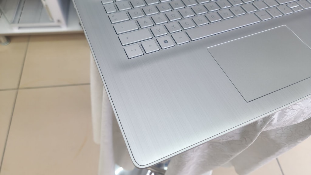 ABT BİLİŞİM – HP | Ryzen 5 | 8 GB | 512 GB M.2 | 17.3" Full HD - 2
