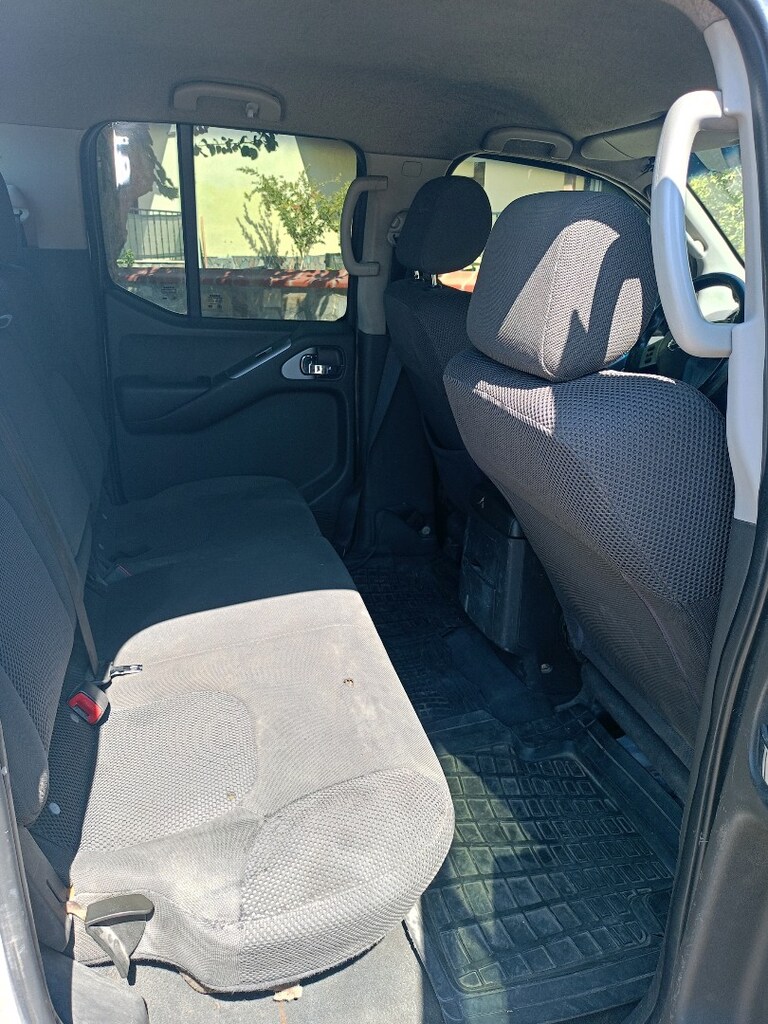 NiSSAN NAVARA D40 - 10