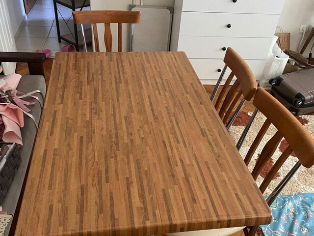 Yemek Masası ve 4 Sandalye