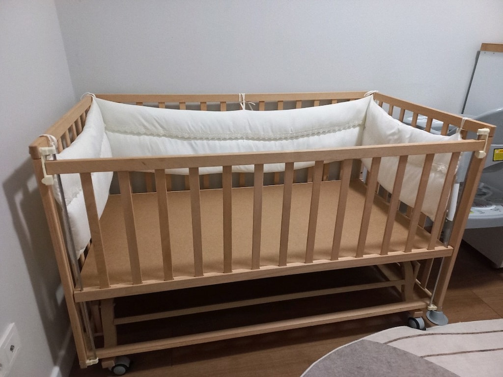 baby plus Ahşap Asansörlü Beşik 70X130 - 4