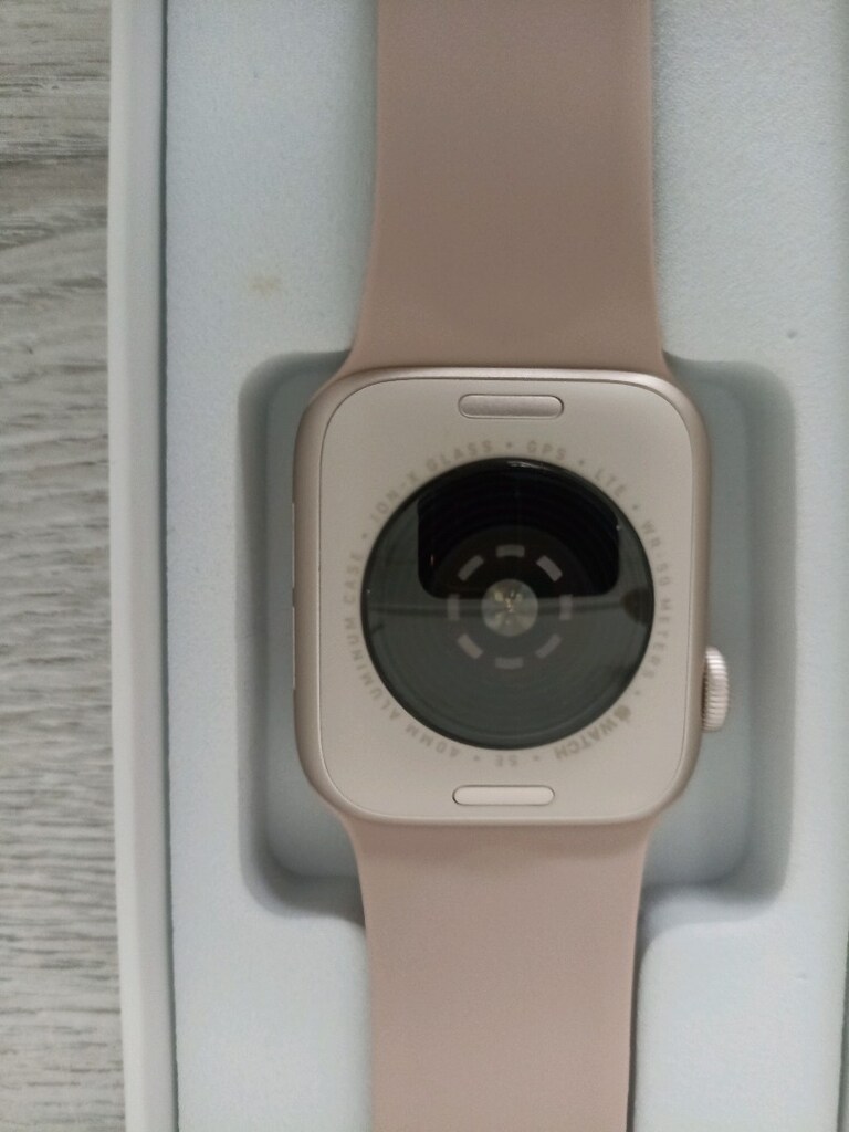 Apple Watch SE - 5