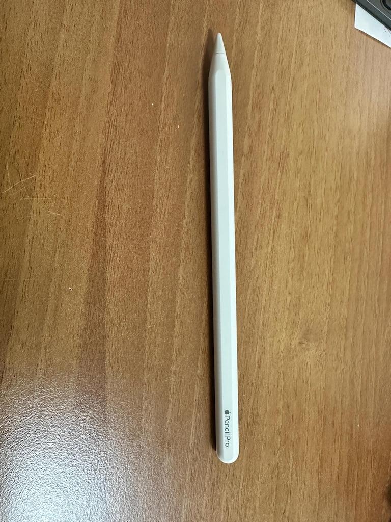 iPad Pro 13 " 256 GB M4 + Magic Keyboard + Pencil Pro %100 Pil Sağlığı - 5