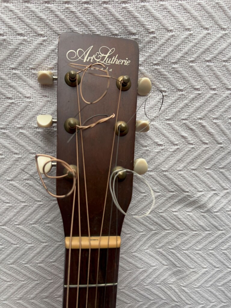 Satılık Art & Lutherie Americana Electro-Acoustic Guitar-Bourbon - 2