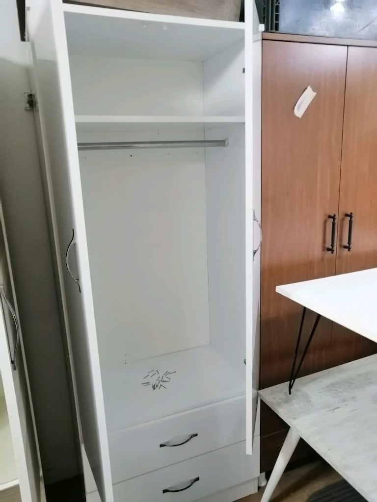 iki kapılı 2 çekmeceli askılıklı gardırop - 7