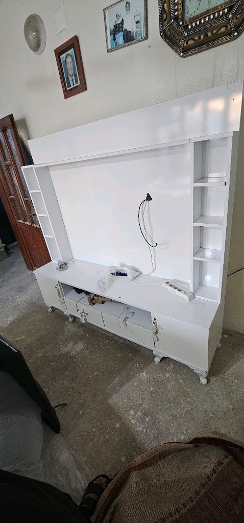 Sahibinden Taş Gibi Ağır MDF TV Ünitesi / Kitaplıklı ve Arka Panelli - 2