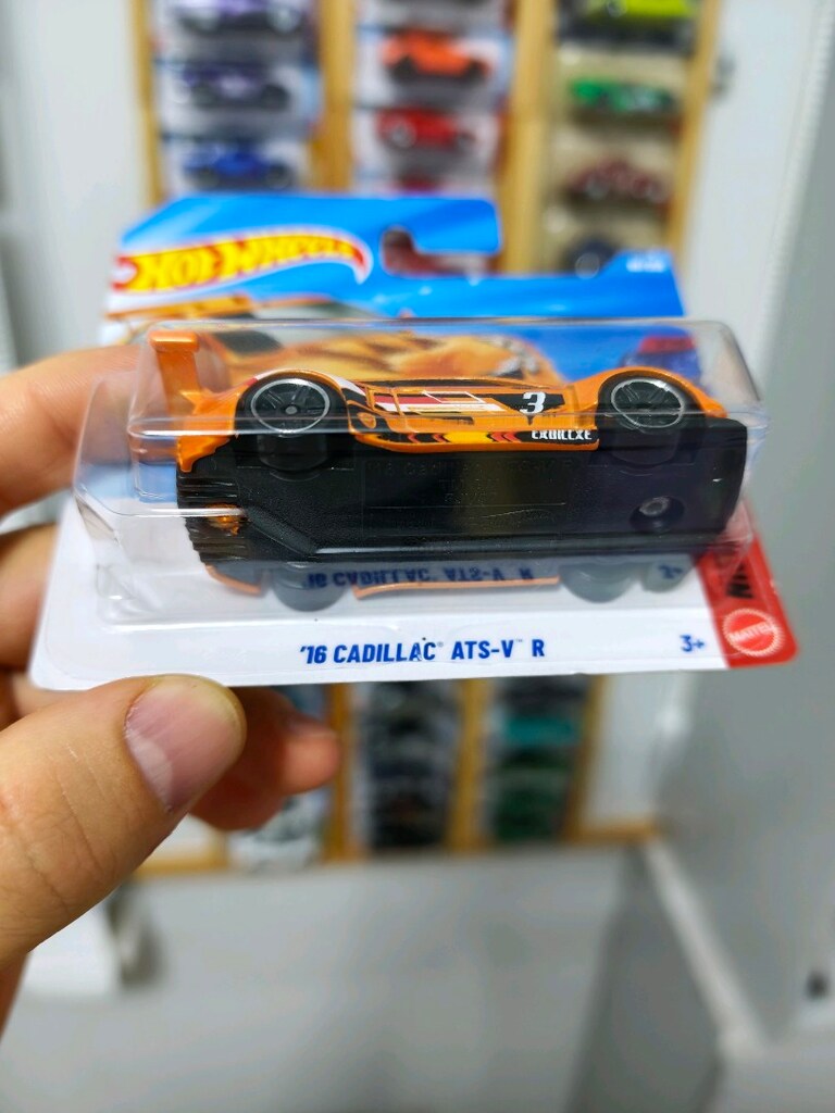 Hot Wheels Cadillac - 4