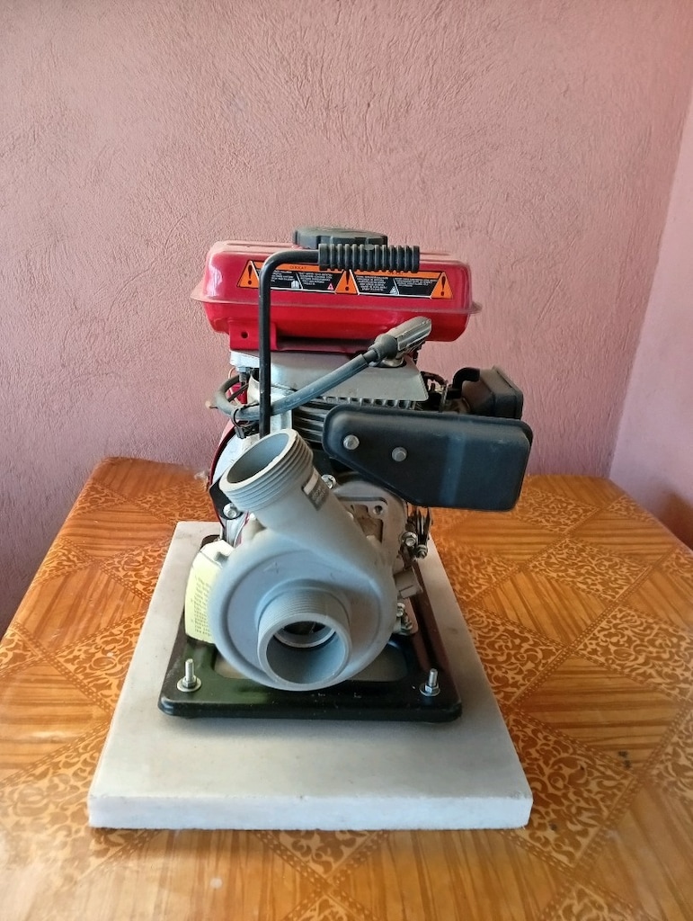 Yeni Gibi Benzinli Şu Motoru - 5