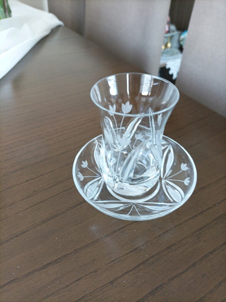 Paşabahçe kesme çay bardağı ve tabagi - 4