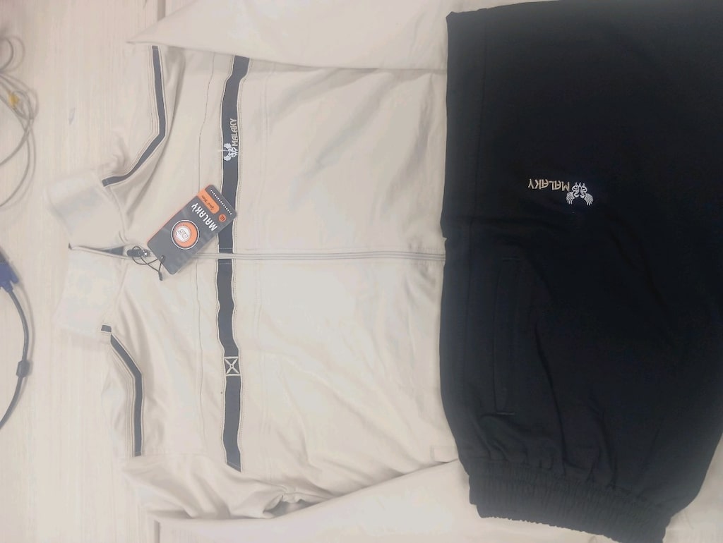 Yeni Sıfır Etiketi Üzerinde Erkek EŞOFMAN TAKIMI 4XL - 2