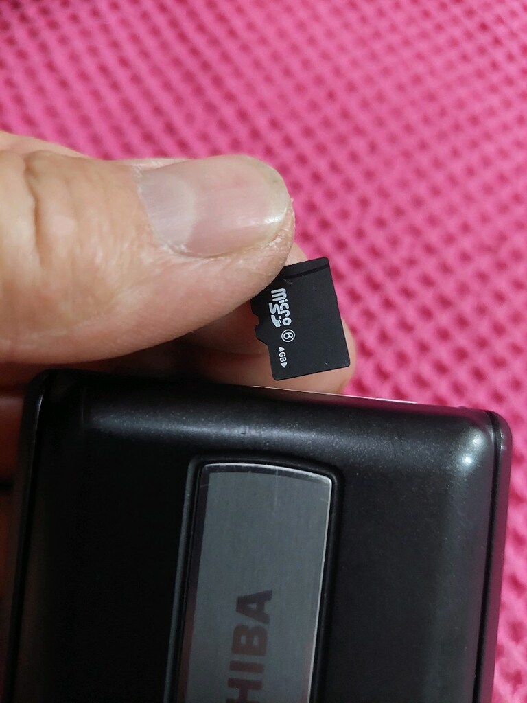 Toshiba dijital fotoğraf makinesi. Ürün arızalı ekran açılmıyor. - 8