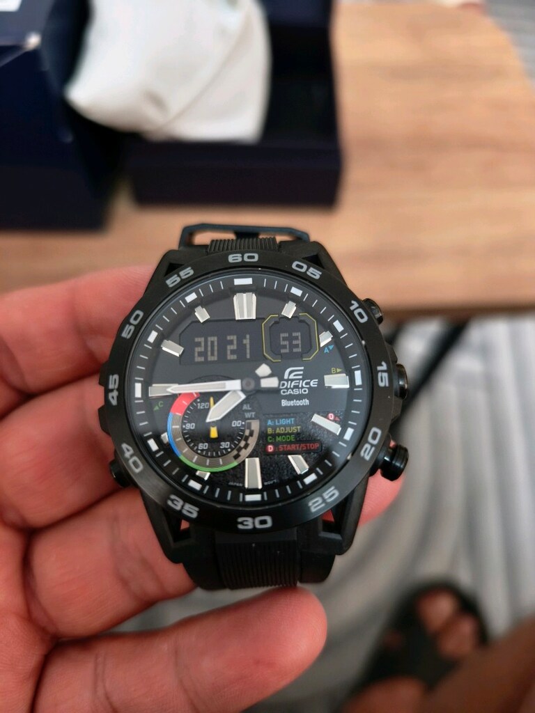 Casio Yarı akıllı saat bir kez kullandım fatura yok hediye geldi - 3