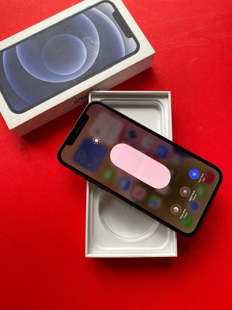 Iphone 12 - 4