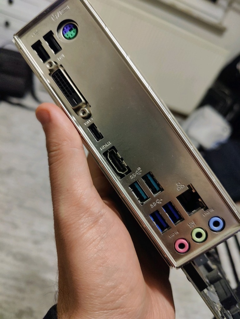 ASUS TUF B450PLUS - RYZEN 3400G -8GB 3600 mHz Ram - 3