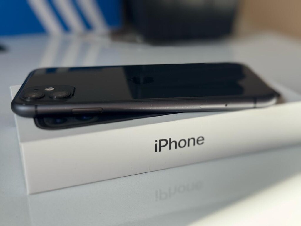 iPhone 11 - 128gb - 9