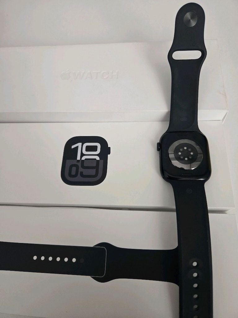 TERTEMİZ AZ KULLANILMIŞ WATCH 10 46 MM - 2
