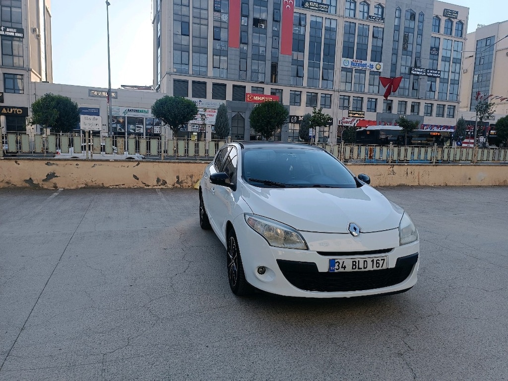 2012 Megane 3 play 1.5dci değişensiz hasarsız - 5