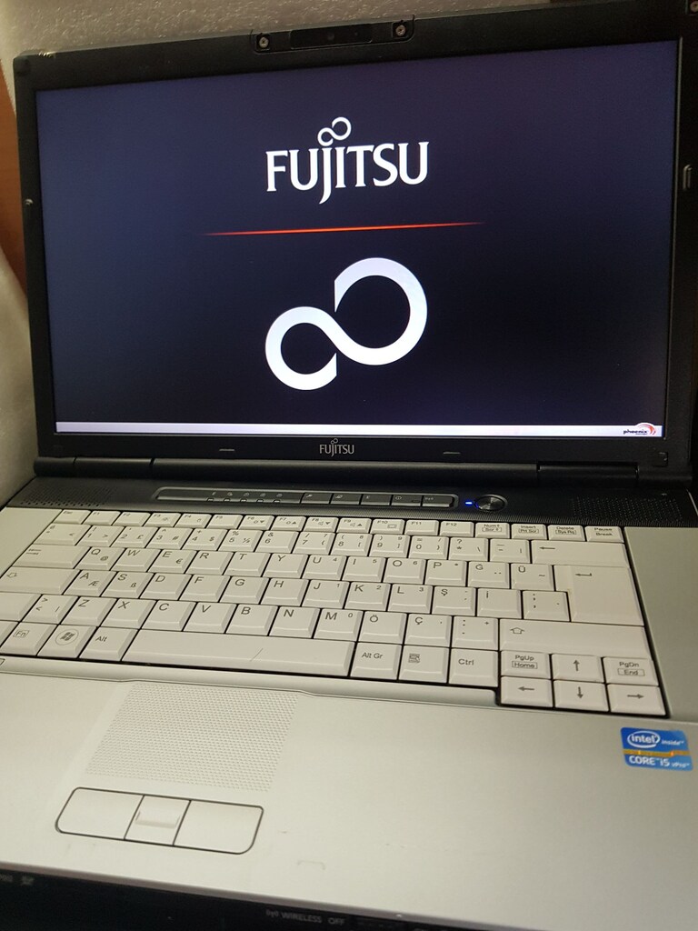 Fujitsu LIFEBOOK E sersi İ5 Temiz Kullanılmış 240 SSD Hızlı Seri - 2