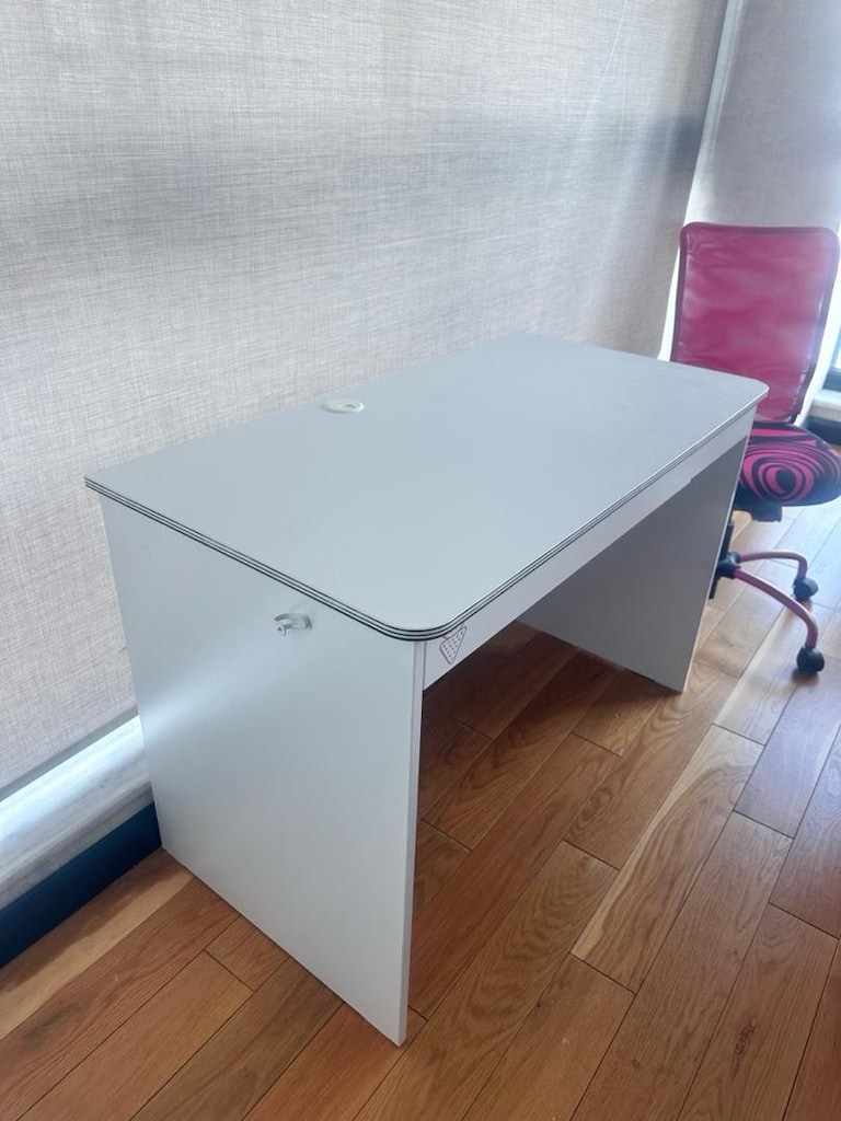Çilek mobilya çalışma masası + ikea çalışma sandalyesi - 3