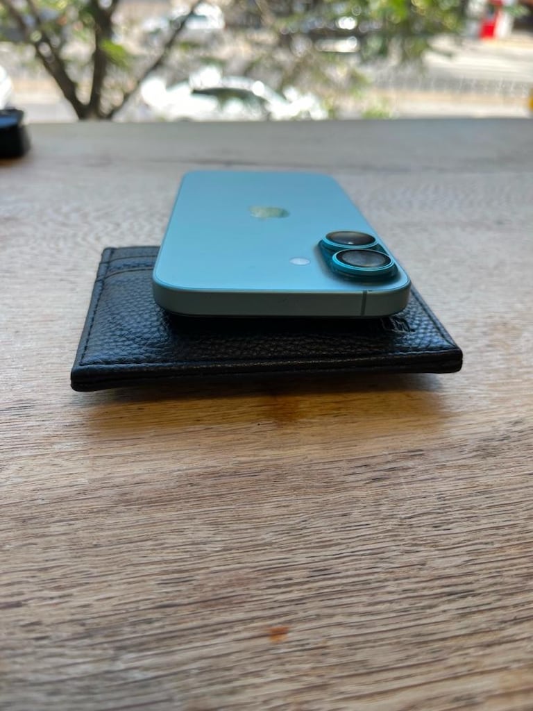 İPHONE 16. pil 100 kozmetik 10/10 - 2