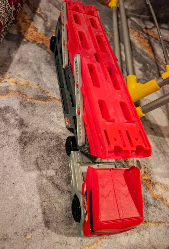 Hotwheels Mega Tır - 4