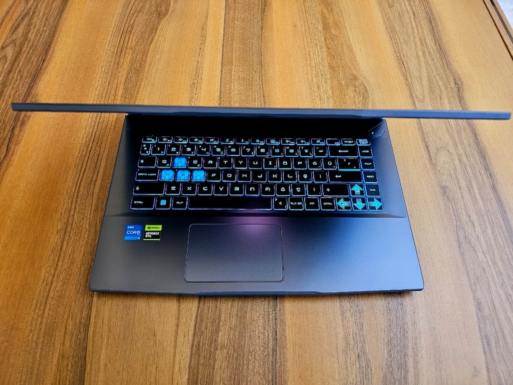 Msi Gaming Laptop RTX4050 oyuncu laptopu sifir kondisyonlu hatasiz - 5
