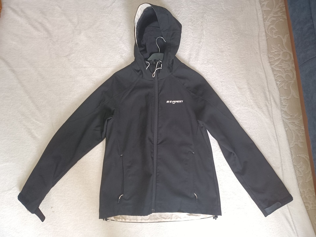 Everest Softshell Kapüşonlu Outdoor Mont