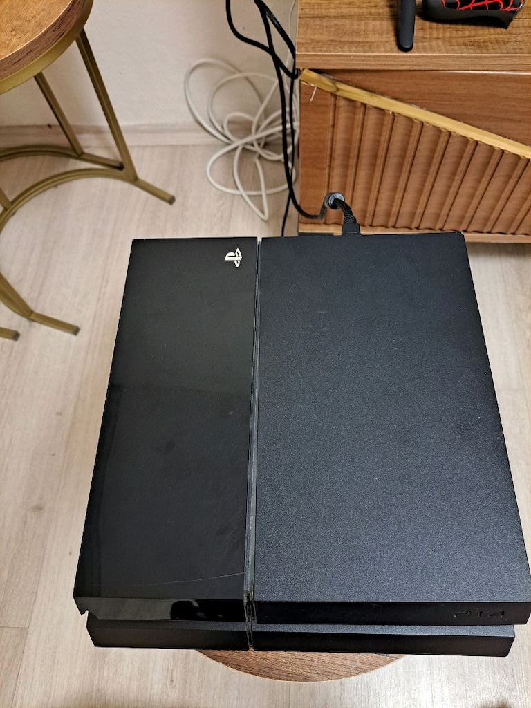 TEMİZ PS4 500GB STANDART KASA+FİFA25 - 8