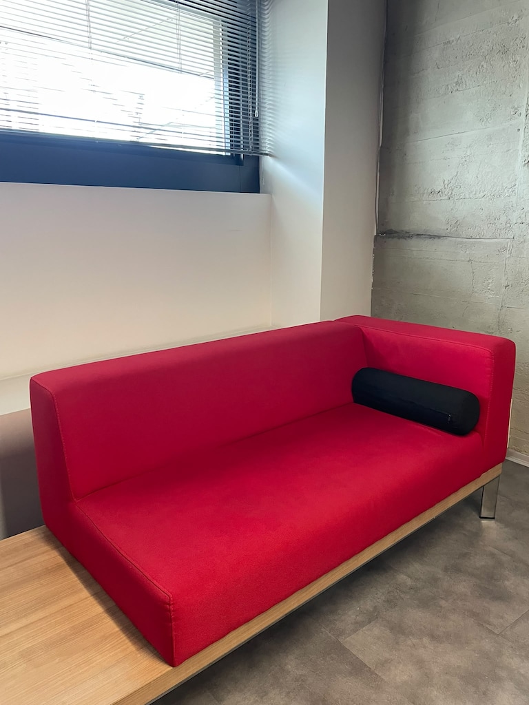KLAS OFİS ÜSKÜDAR 200X70 BÜROSİT MİSAFİR KOLTUĞU İKİNCİ EL - 4