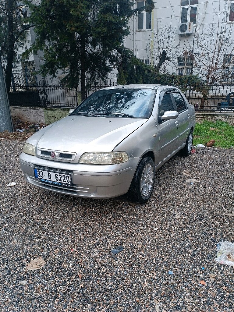 Fiat Albea - 10