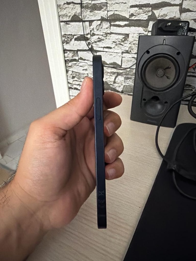 IPHONE 12 - 4