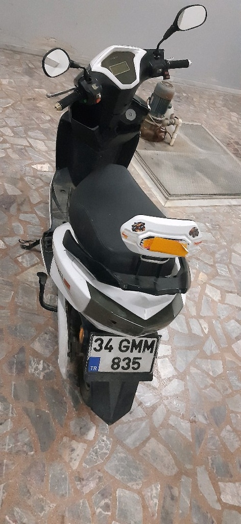 Küba elektrikli motosiklet - 4