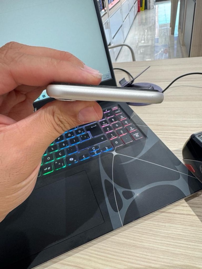 İPHONE 11 128 GB HATASIZ - 6