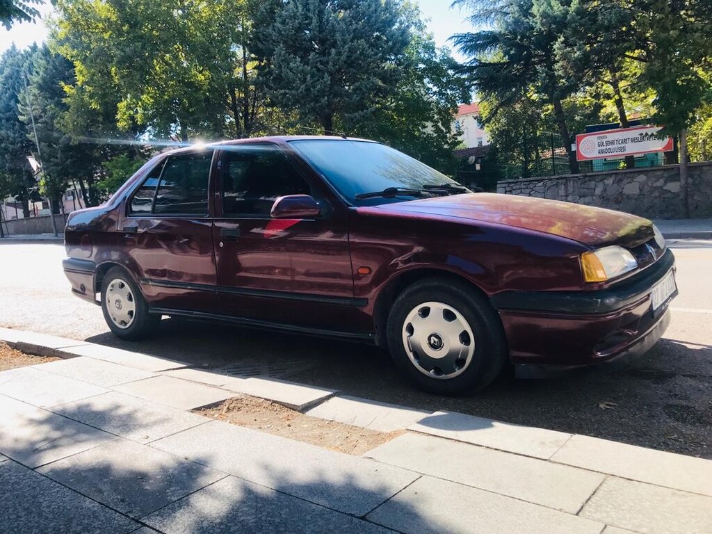 1.4 karbüratörlü hidrolik direksin Renault 19 - 5