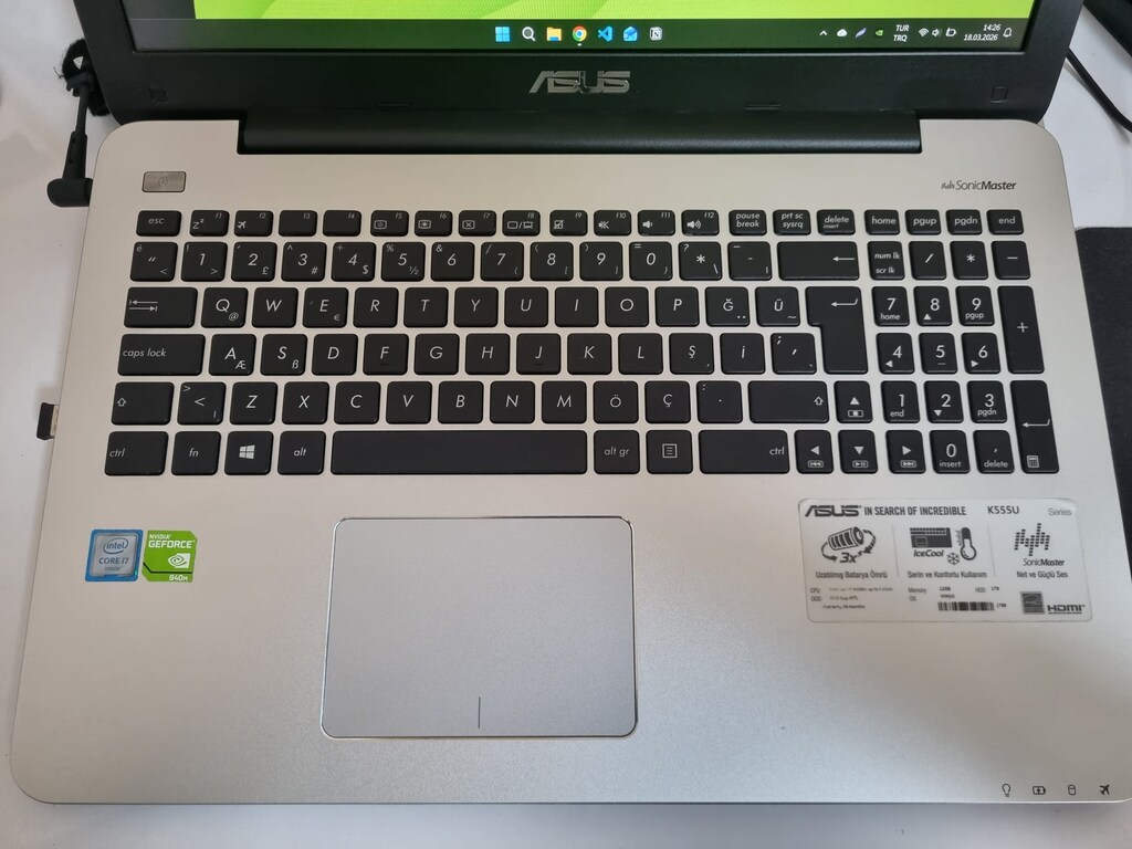 Asus Laptop - 4