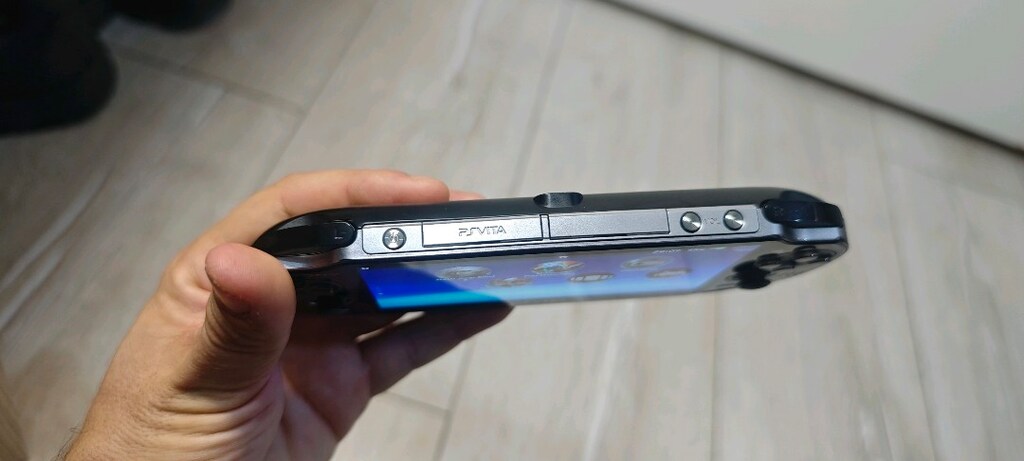 32 GB Oyun Yüklü Ps Vita Oled - 10