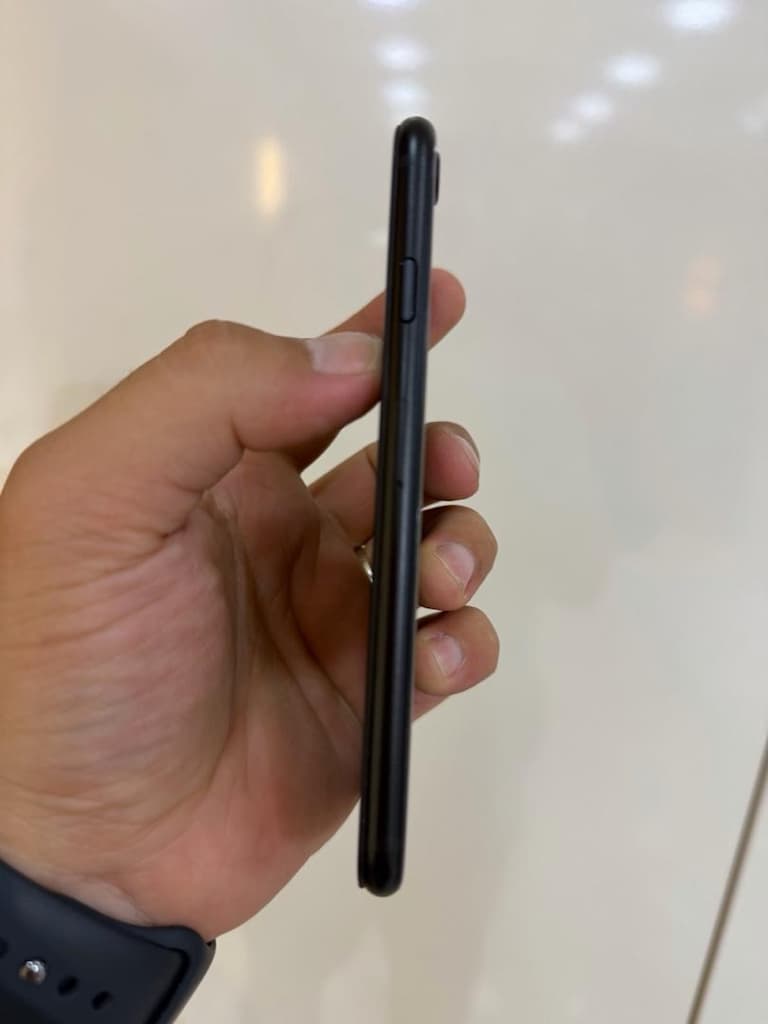 İPhone SE 2. nesil 64 GB Tr - 4
