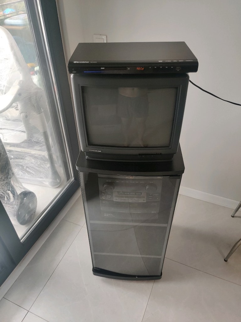 müzik kabini,TV,müzik seti,DVD player,resimli DVD kutusu - 2