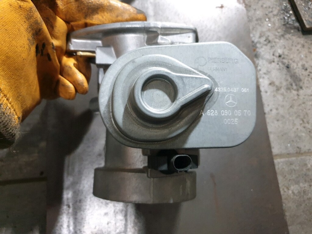 mersedes bogaz kelebegi orjinal - 3