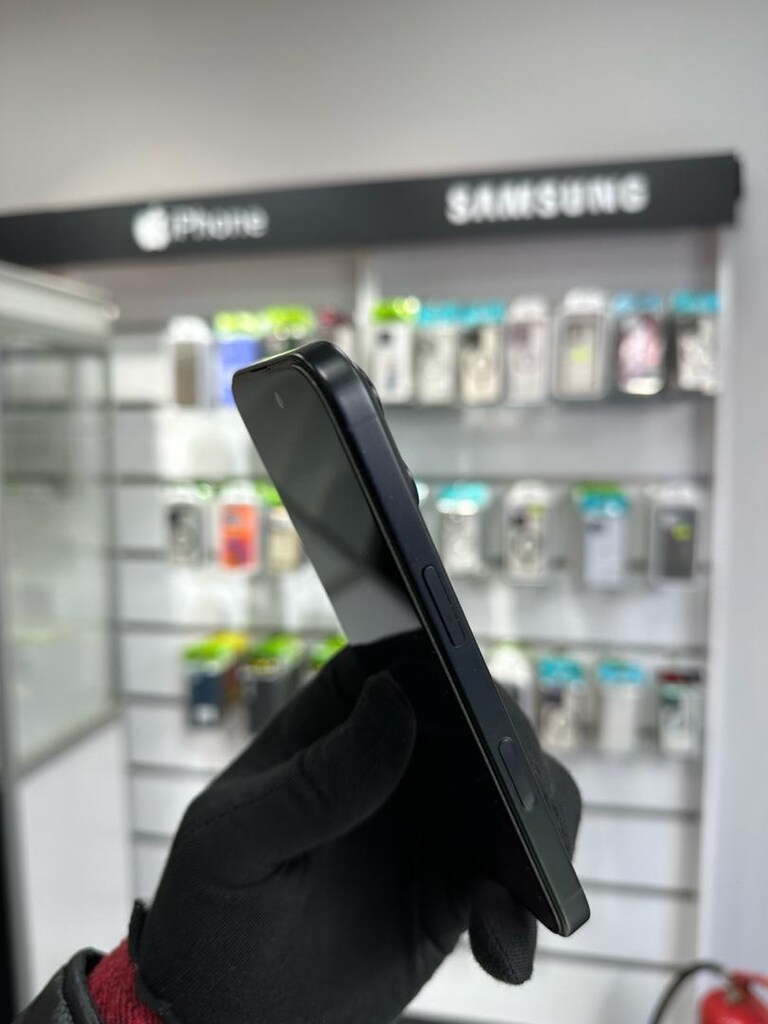 İphone 16 siyah YD - 5