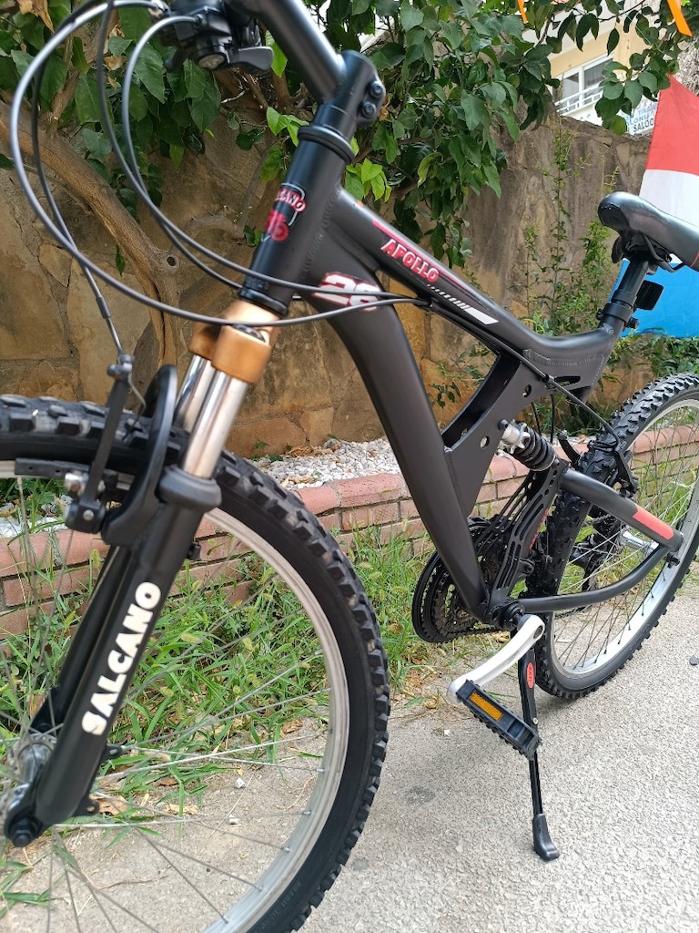 Teker 26. Aluminyum. Shimano 21 hız. 2 amortisör. Sorunsuz ve temiz. - 6