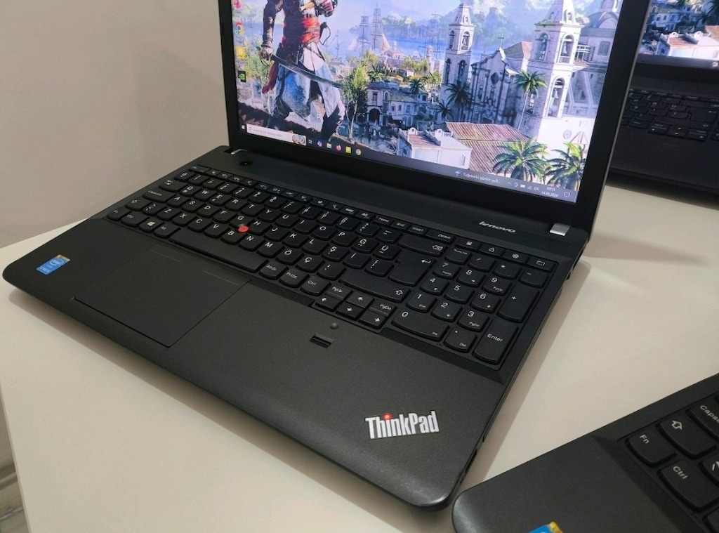 i5 4. Nesil Lenovo harici ekran kartlı laptop - 3
