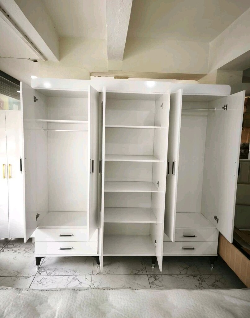 6 KAPAKLI 210X210 LÜKS DOLAP - 2