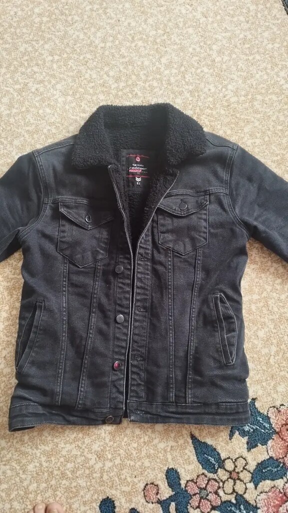 Kot ceket
Bir çok kaşe kaban, mont Mavi, Zara, uspolo Jack Jones,