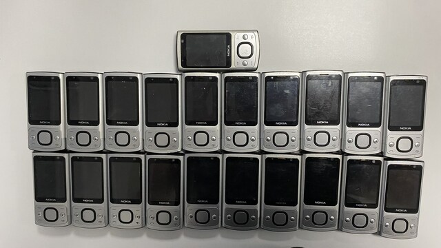 NOKIA 6700 SLIDE...