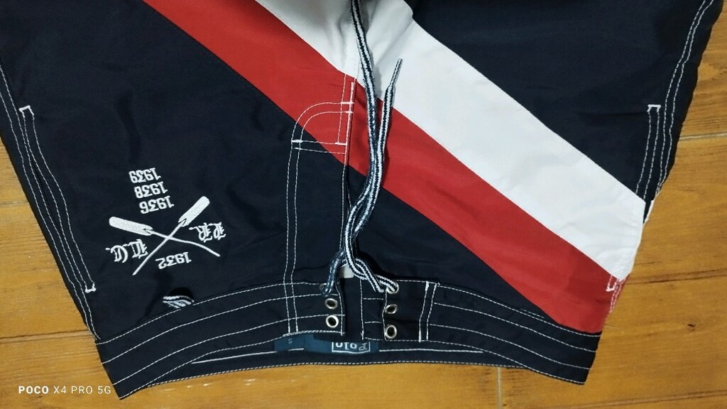 #Polo Ralph Lauren  ünlü ve pahalı marka şort..Az leke sadece.. - 3