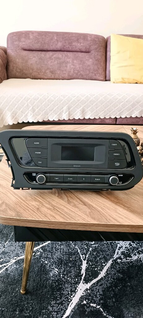 Hyundai i20 Bayon orjinal fabrikasyon araç üzerindeki teyp multimedya - 4